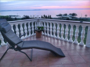  Apartment Astoria  Затон